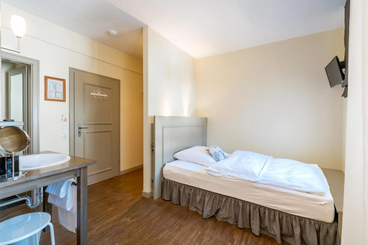 Friedrich Von Schiller Hotel Bietigheim-Bissingen Zimmer foto